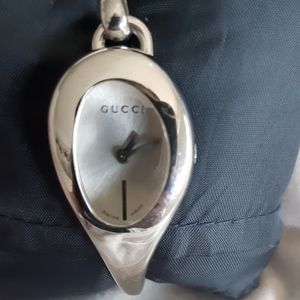 Gucci  authentic watch silver